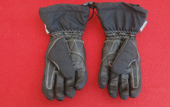 Vendo cascos guantes y cazadora termica