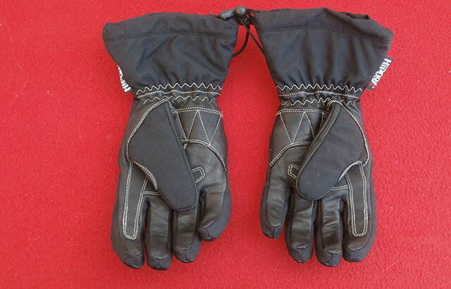 Vendo cascos guantes y cazadora termica