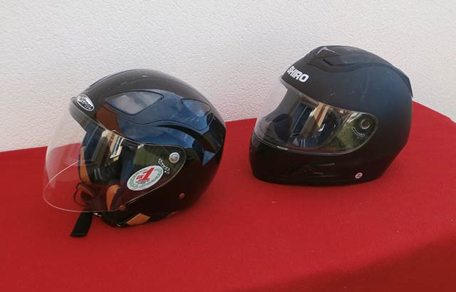 Vendo cascos guantes y cazadora termica