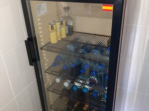 VINOTECA LIEBHERR WKSR 3202, 190W, 312L Capacidad bruta, 6 temperaturas,Luz interior 200 botellas,158x60x60s.
