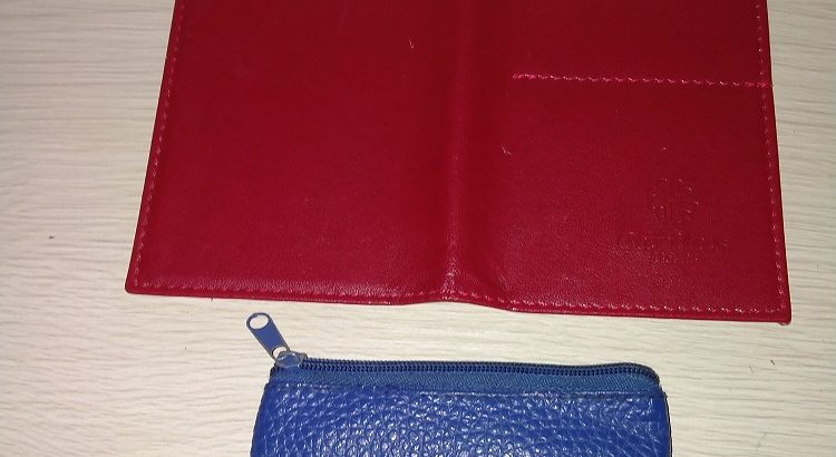 Cartera y monedero 5 €