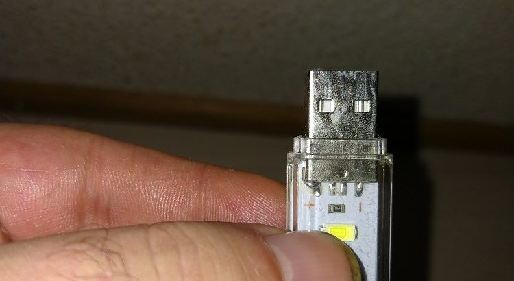 Luz usb 10 €