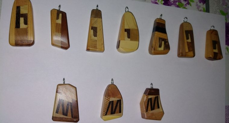 Colgantes artesanales 25 €
