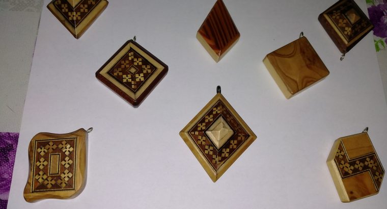 Colgantes variados 25 €