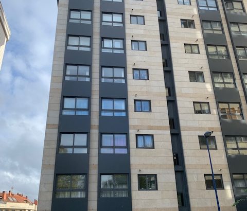 se vende piso con garaje y trastero en Vigo (Pontevedra)