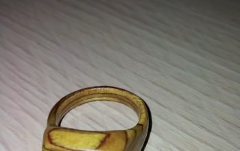 Anillo de madera 5 €