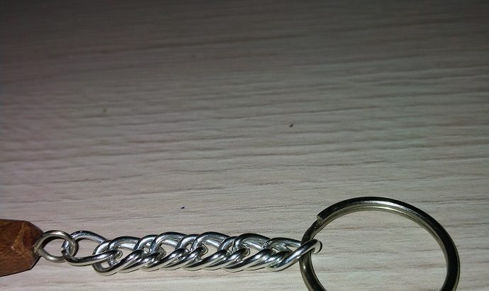 LLavero de madera 5 €