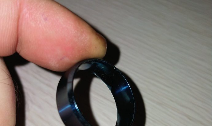 Anillo de hombre de color azul
